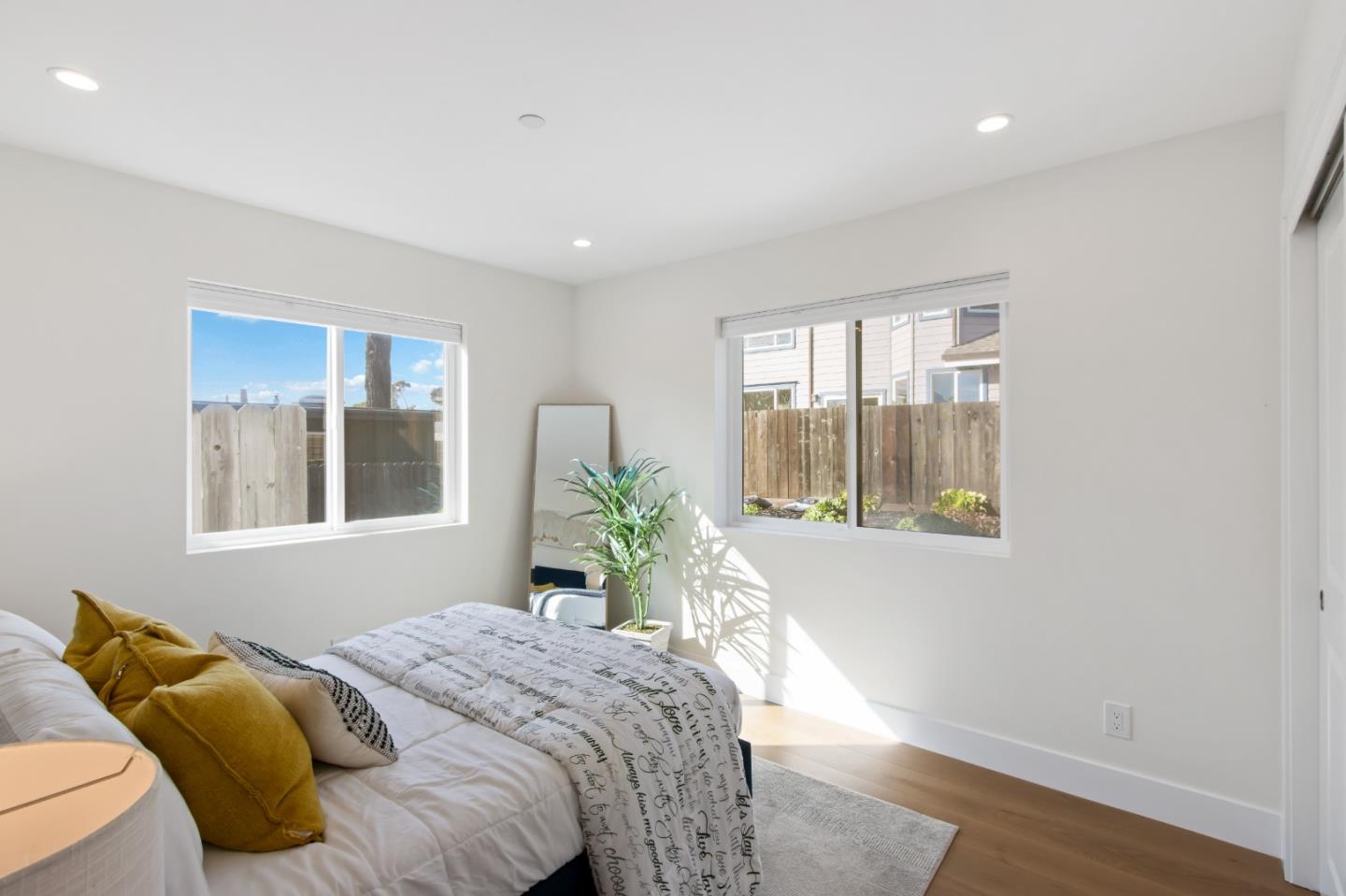 Detail Gallery Image 35 of 53 For 634 Coronado St, El Granada,  CA 94018 - 4 Beds | 3 Baths