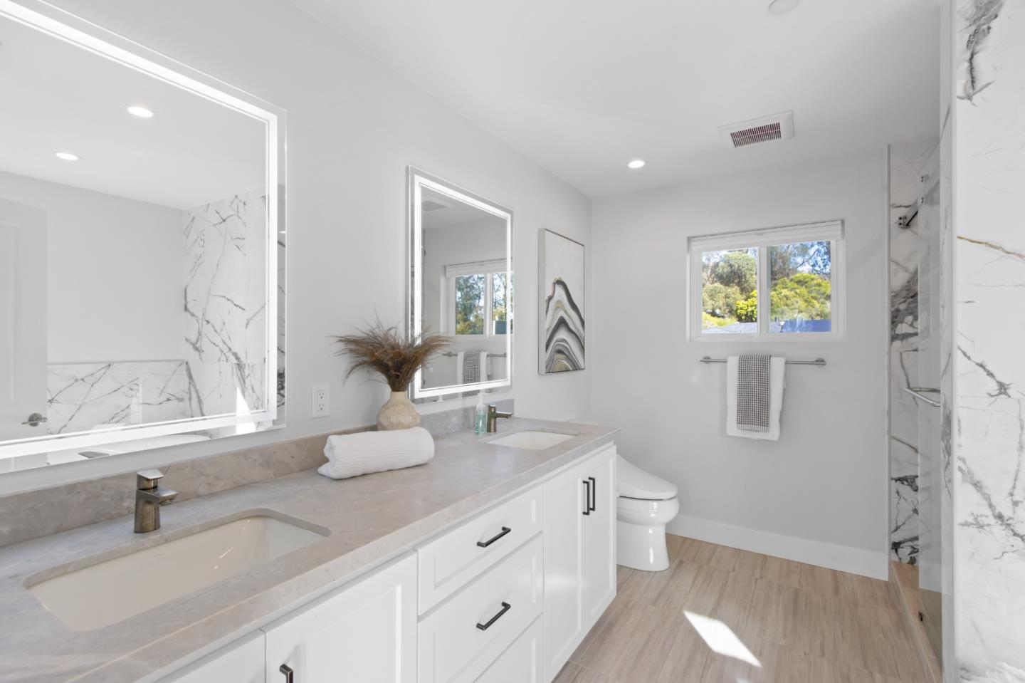 Detail Gallery Image 43 of 53 For 634 Coronado St, El Granada,  CA 94018 - 4 Beds | 3 Baths