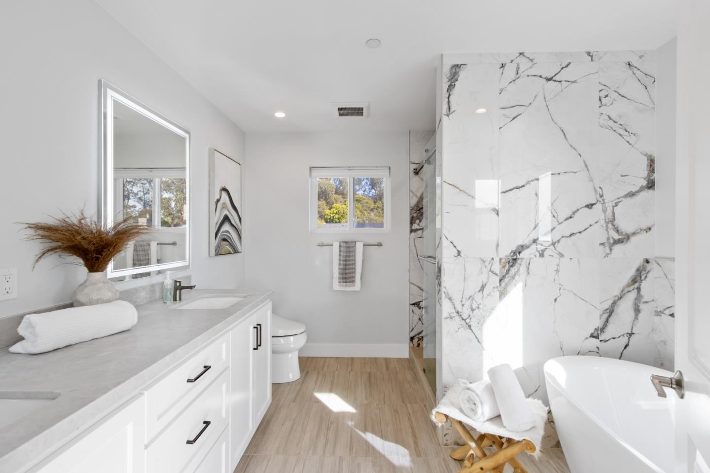 Detail Gallery Image 48 of 53 For 634 Coronado St, El Granada,  CA 94018 - 4 Beds | 3 Baths