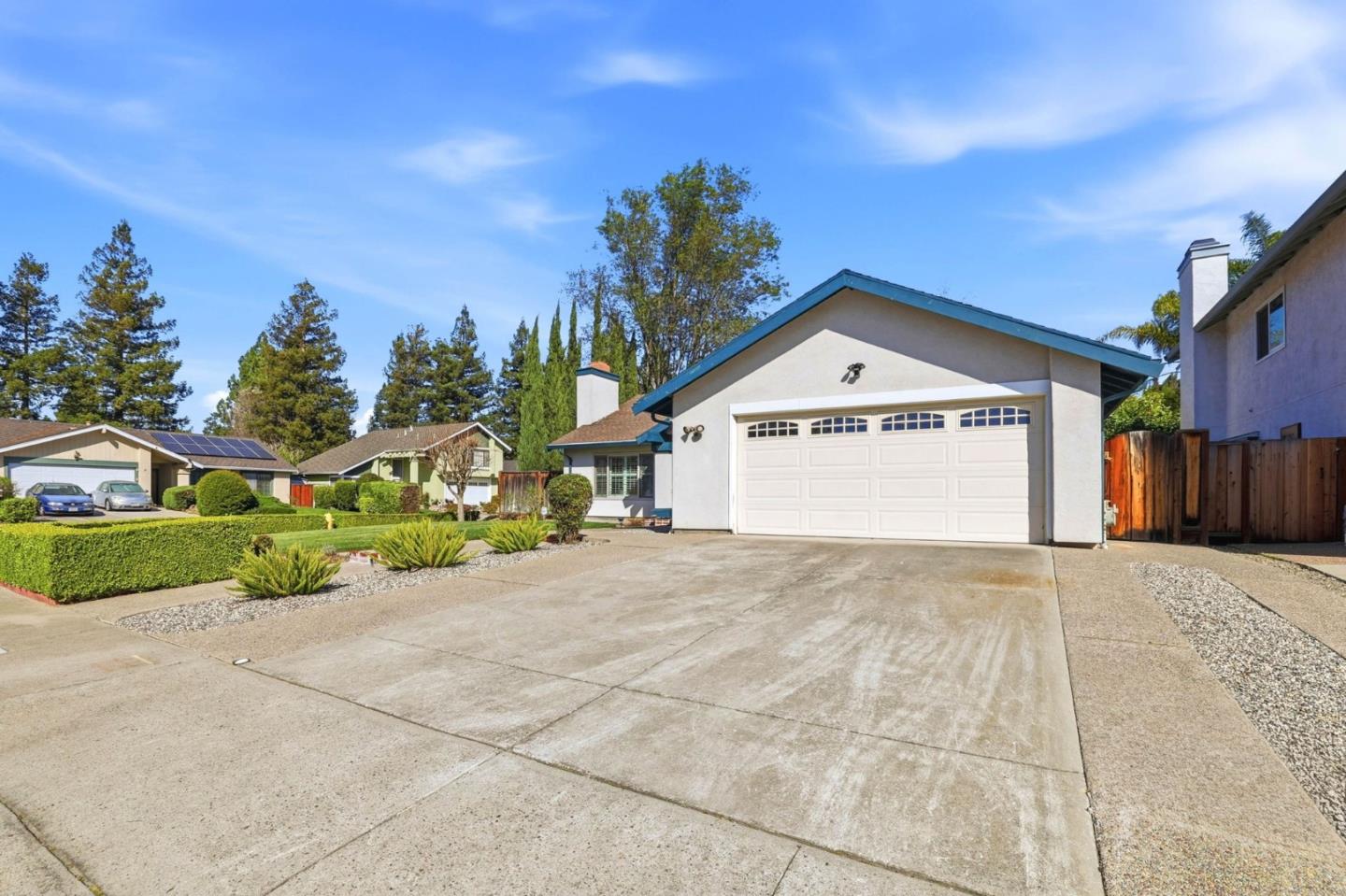 Detail Gallery Image 4 of 41 For 5212 War Wagon Ct, San Jose,  CA 95136 - 4 Beds | 2 Baths