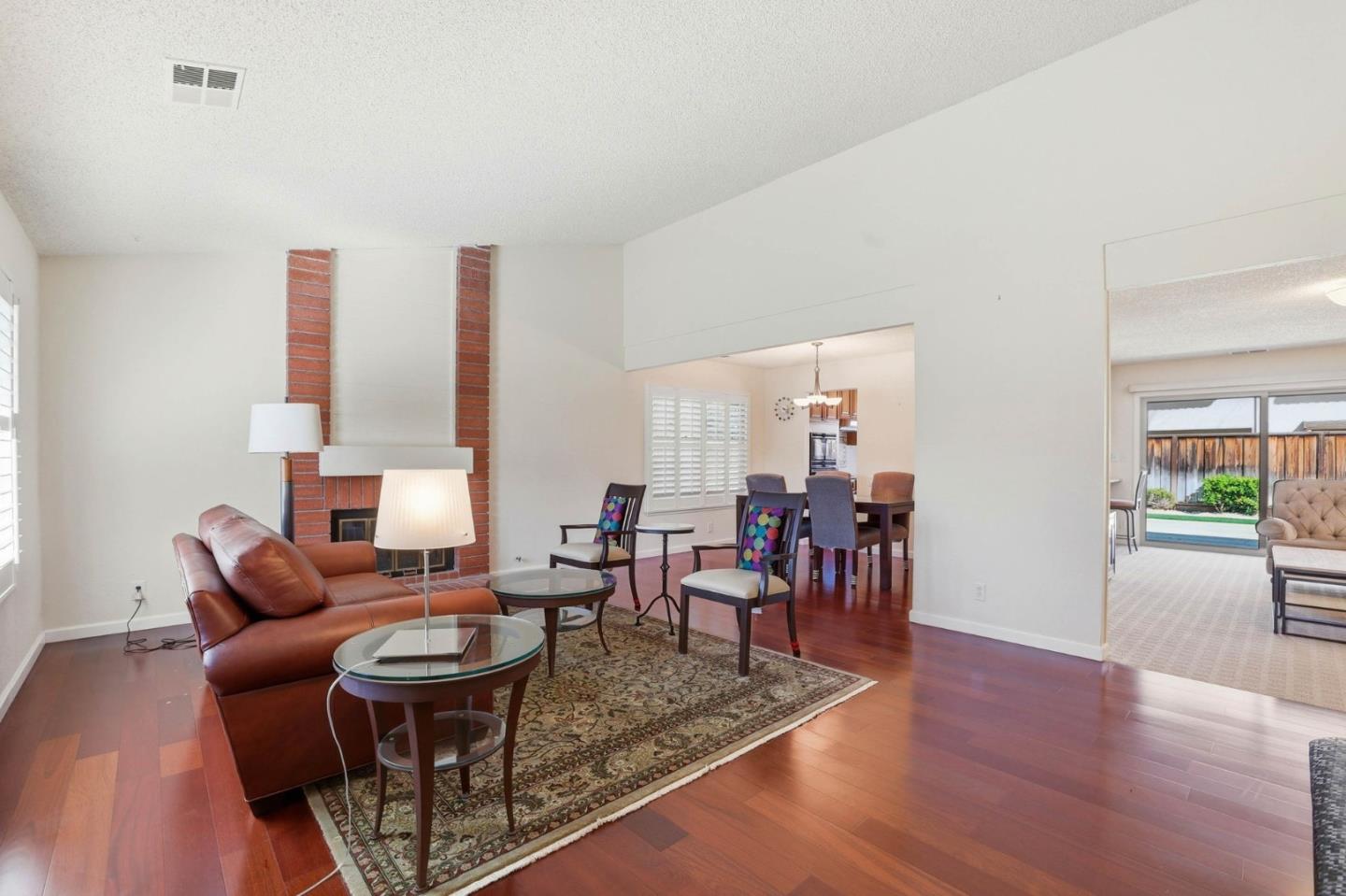 Detail Gallery Image 5 of 41 For 5212 War Wagon Ct, San Jose,  CA 95136 - 4 Beds | 2 Baths