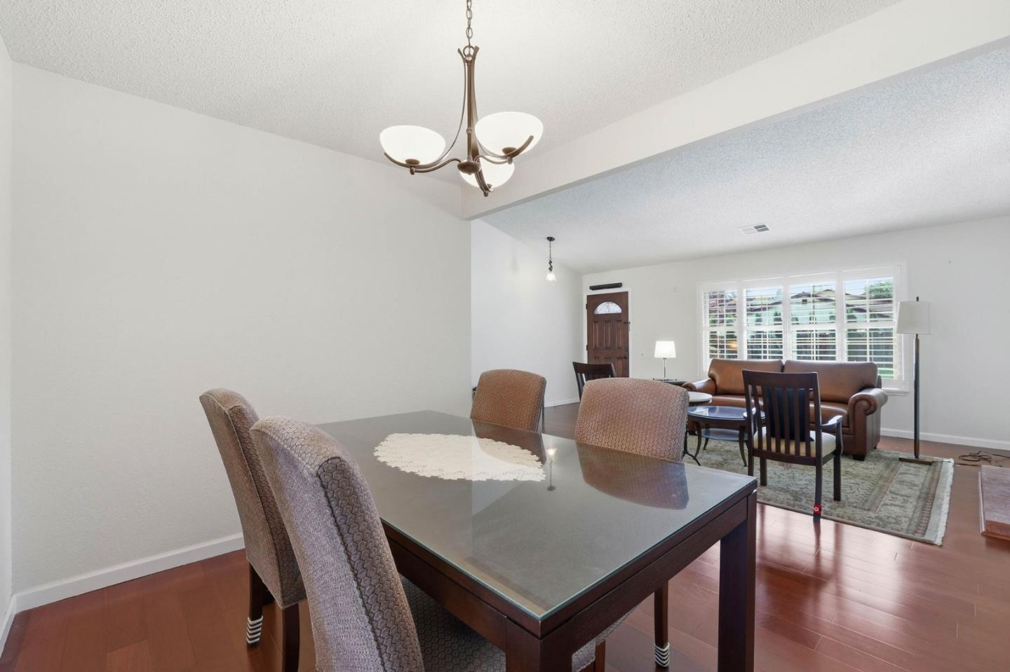 Detail Gallery Image 9 of 41 For 5212 War Wagon Ct, San Jose,  CA 95136 - 4 Beds | 2 Baths