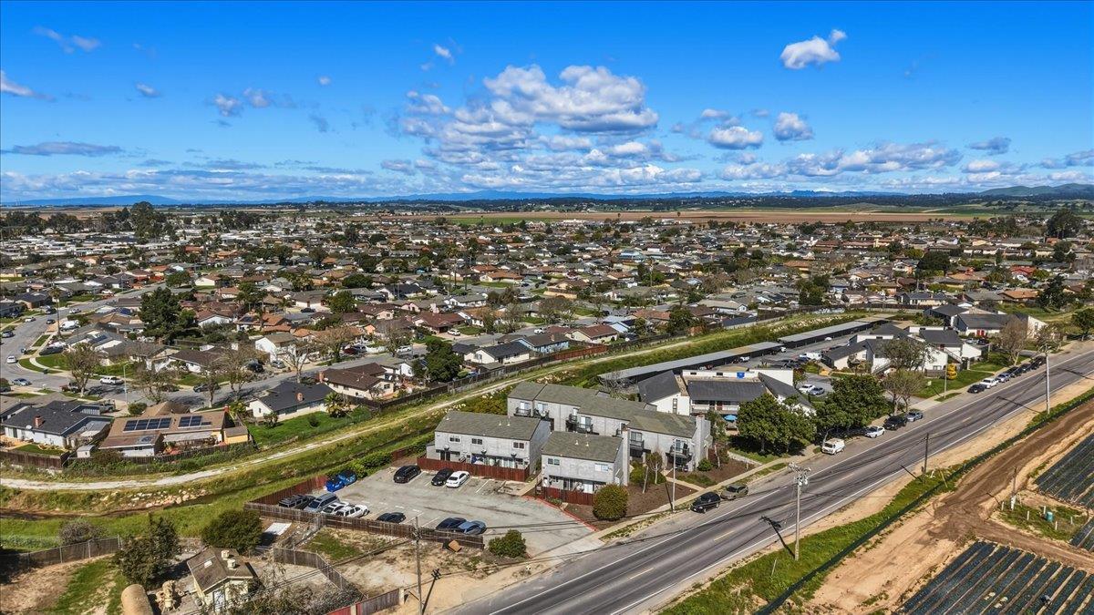 Detail Gallery Image 4 of 11 For 109 San Juan Grade Rd, Salinas,  CA 93906 - – Beds | – Baths