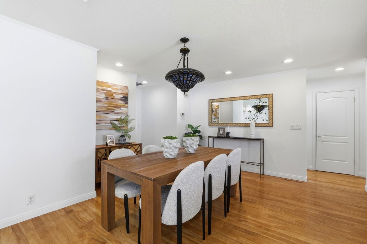 Detail Gallery Image 25 of 49 For 1638 Corte De Callas, San Jose,  CA 95124 - 3 Beds | 2 Baths