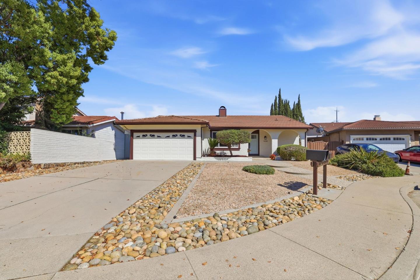 Detail Gallery Image 4 of 49 For 1638 Corte De Callas, San Jose,  CA 95124 - 3 Beds | 2 Baths