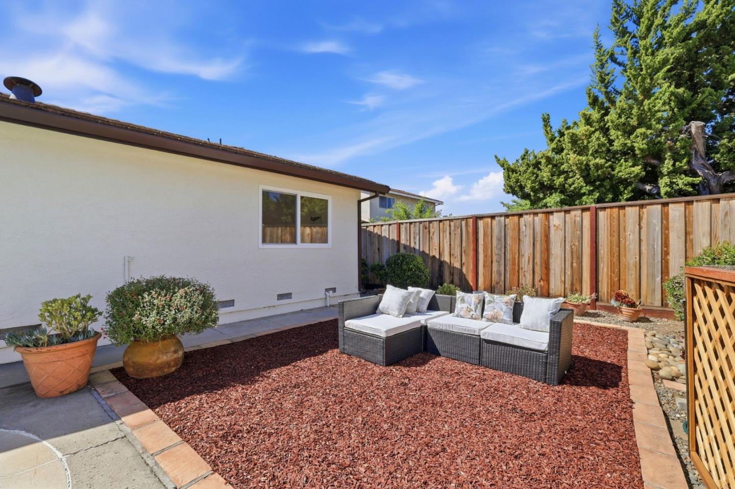 Detail Gallery Image 40 of 49 For 1638 Corte De Callas, San Jose,  CA 95124 - 3 Beds | 2 Baths