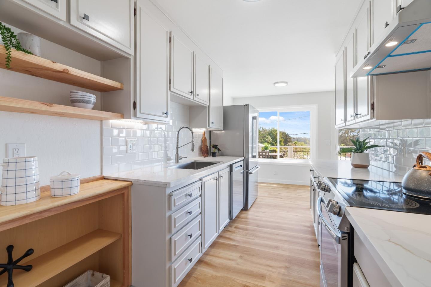 Detail Gallery Image 14 of 73 For 5493 Ball Dr, Soquel,  CA 95073 - 4 Beds | 2/1 Baths