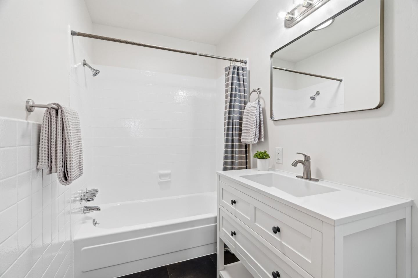 Detail Gallery Image 37 of 73 For 5493 Ball Dr, Soquel,  CA 95073 - 4 Beds | 2/1 Baths