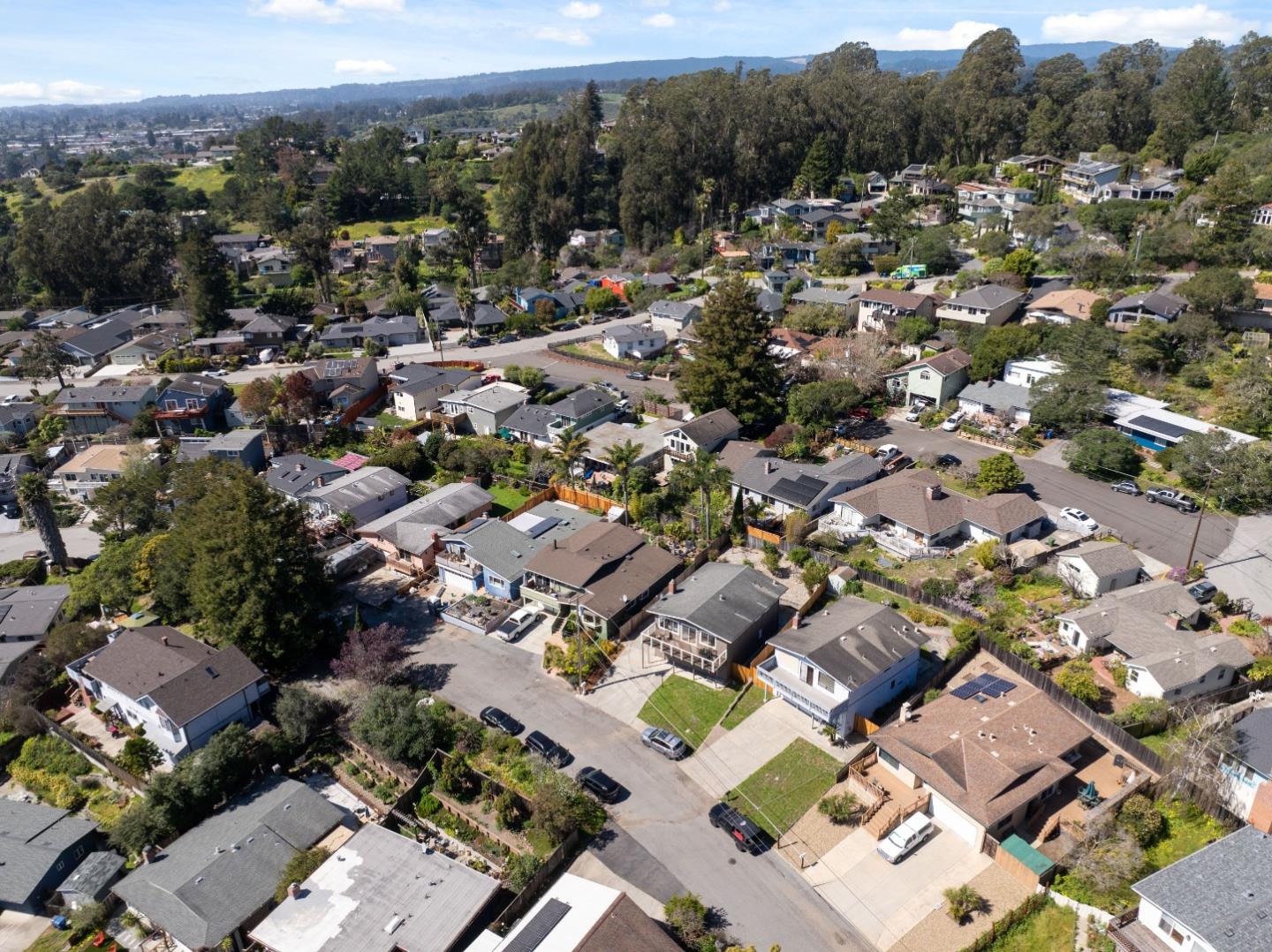 Detail Gallery Image 67 of 73 For 5493 Ball Dr, Soquel,  CA 95073 - 4 Beds | 2/1 Baths