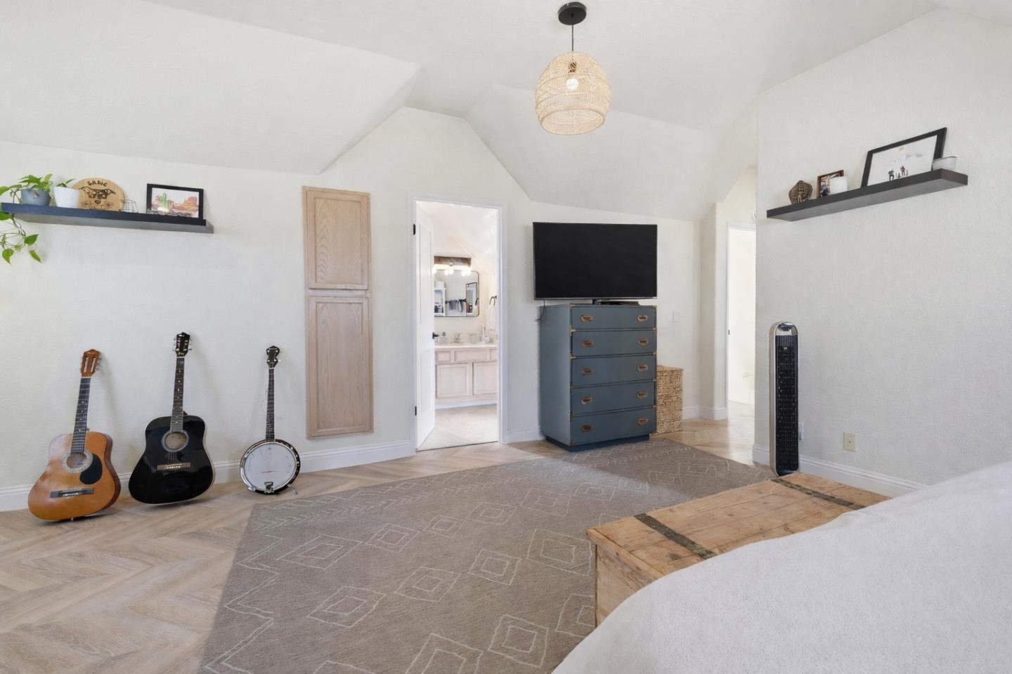 Detail Gallery Image 19 of 26 For 110 Library Ln, Santa Cruz,  CA 95062 - 2 Beds | 2 Baths