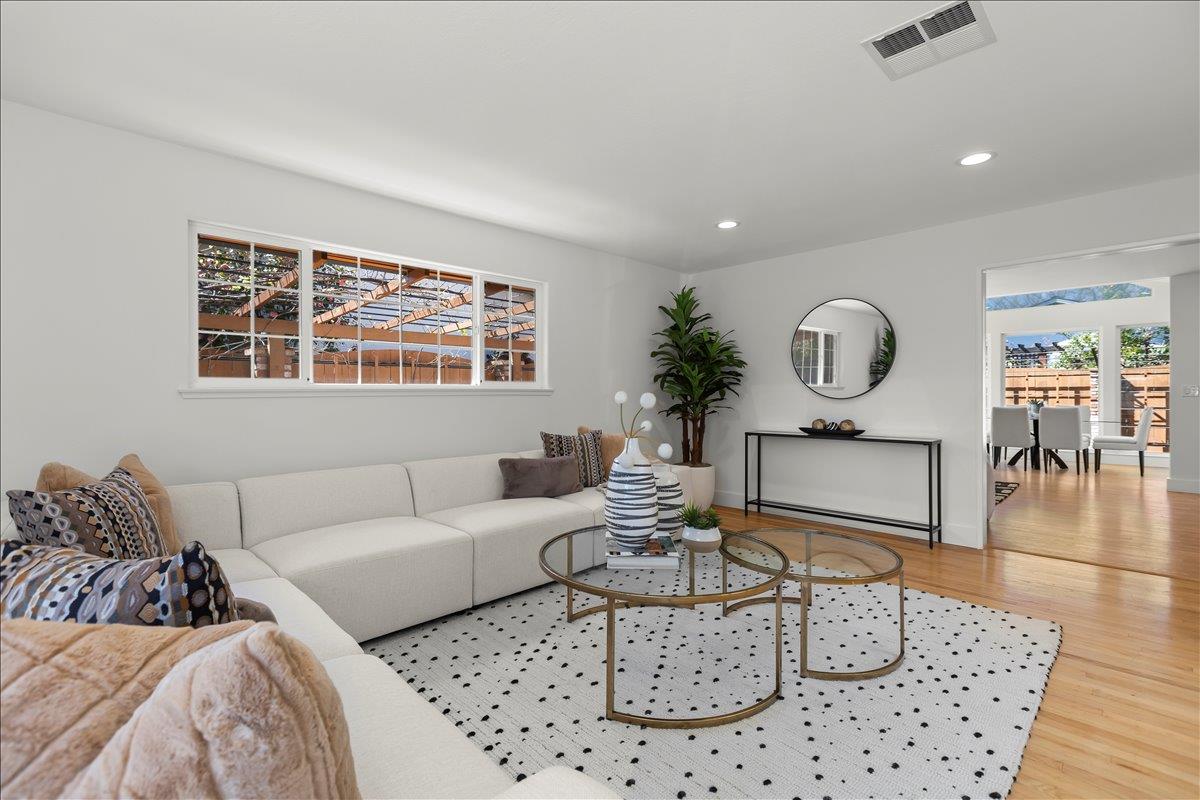 Detail Gallery Image 3 of 21 For 1463 Teresita Dr, San Jose,  CA 95129 - 3 Beds | 2 Baths