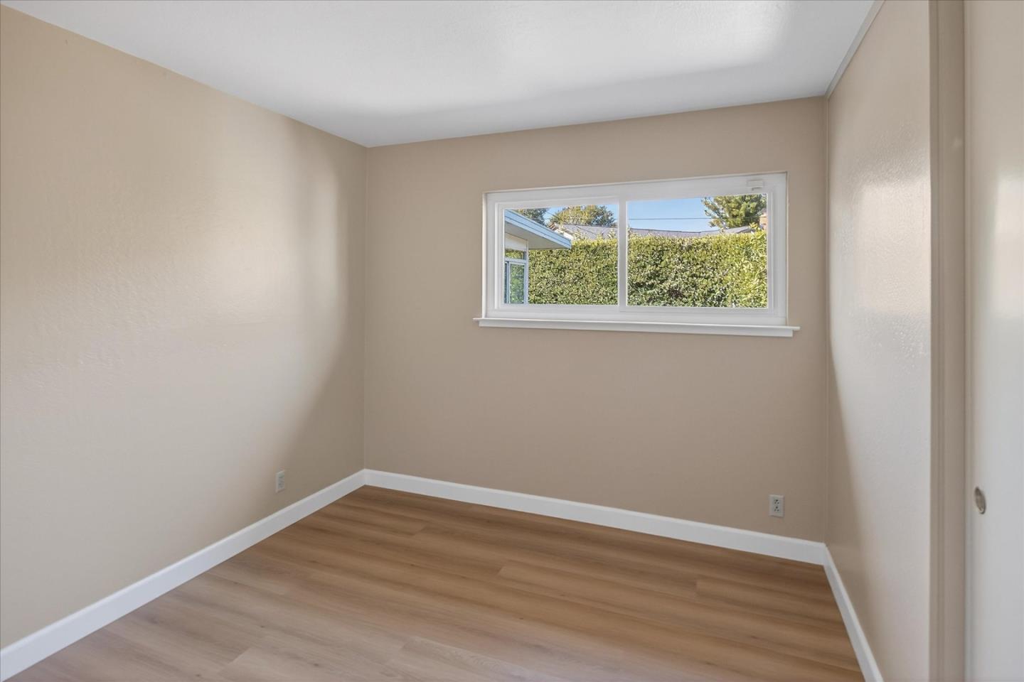 Detail Gallery Image 20 of 27 For 2069 Mayfield Ave, San Jose,  CA 95130 - 3 Beds | 2 Baths