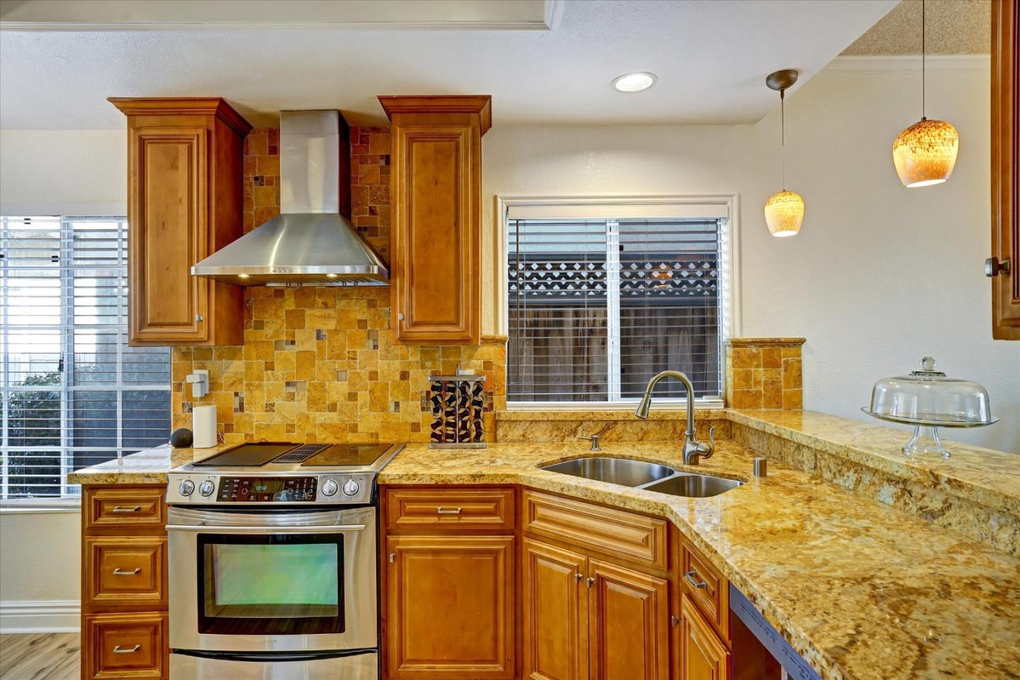 Detail Gallery Image 16 of 41 For 36184 Toulouse St, Newark,  CA 94560 - 3 Beds | 2/1 Baths