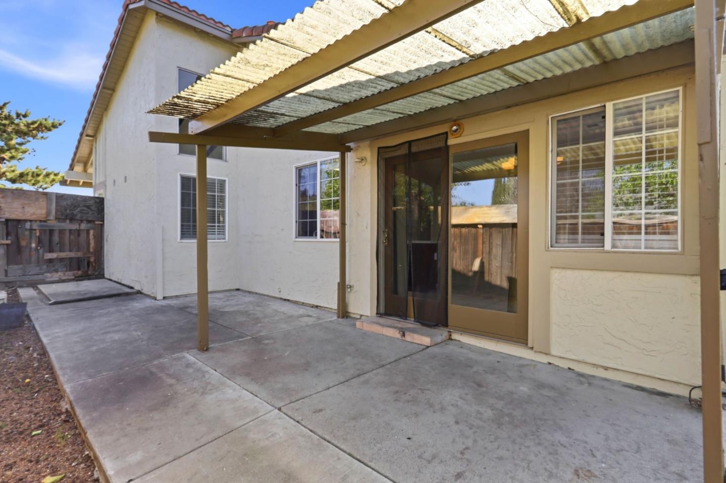 Detail Gallery Image 30 of 32 For 1197 Barrington Ct, San Jose,  CA 95121 - 4 Beds | 2 Baths