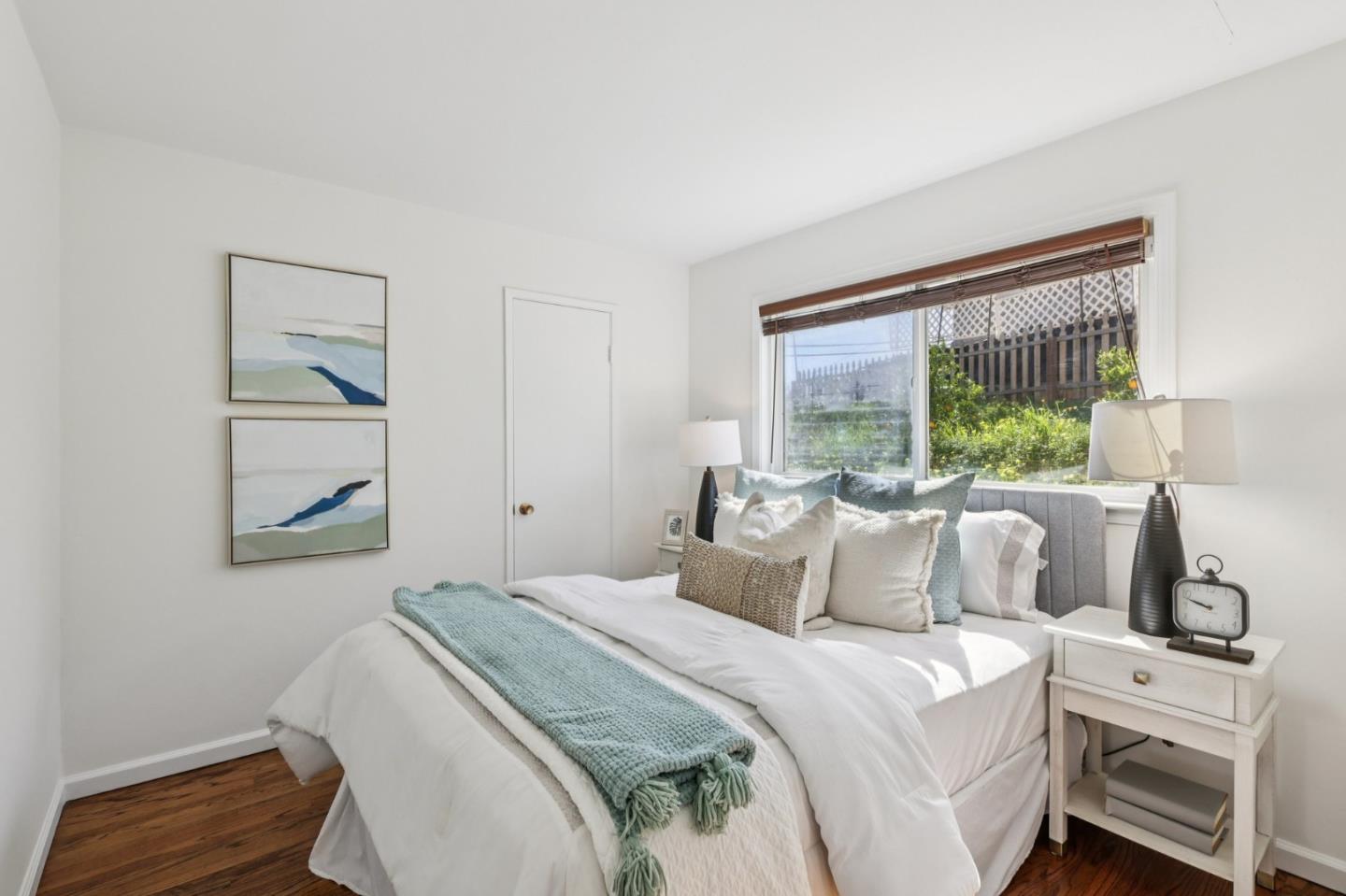 Detail Gallery Image 12 of 41 For 4930 Dickinson Dr, San Jose,  CA 95111 - 4 Beds | 2/1 Baths