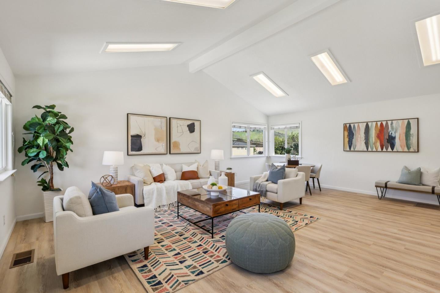 Detail Gallery Image 18 of 41 For 4930 Dickinson Dr, San Jose,  CA 95111 - 4 Beds | 2/1 Baths