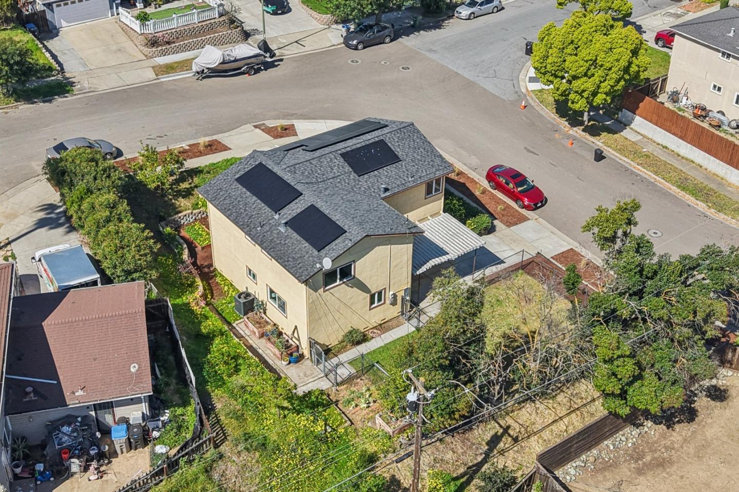 Detail Gallery Image 35 of 41 For 4930 Dickinson Dr, San Jose,  CA 95111 - 4 Beds | 2/1 Baths