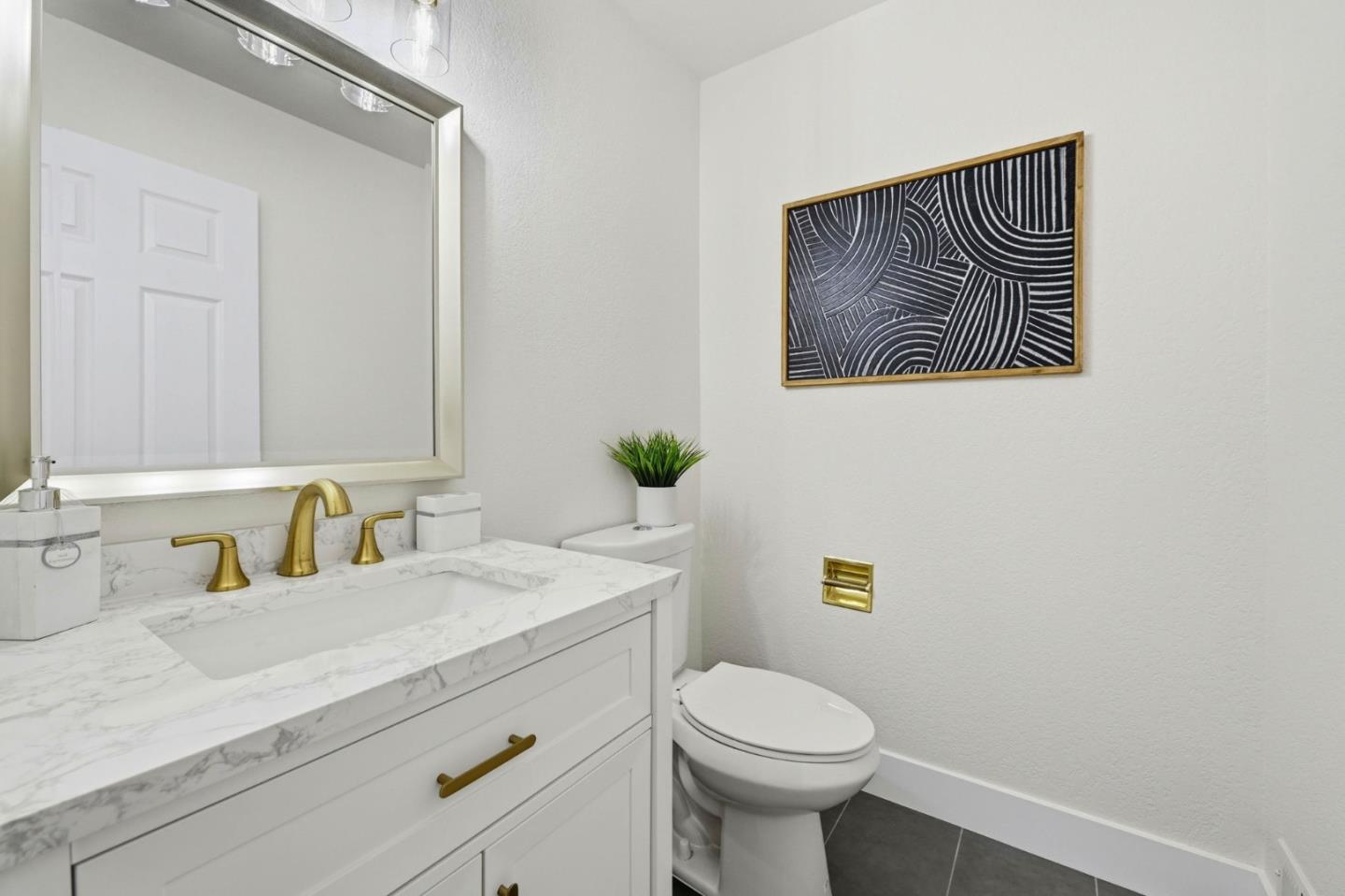 Detail Gallery Image 21 of 47 For 952 Vernie Ct, Cupertino,  CA 95014 - 4 Beds | 3/1 Baths