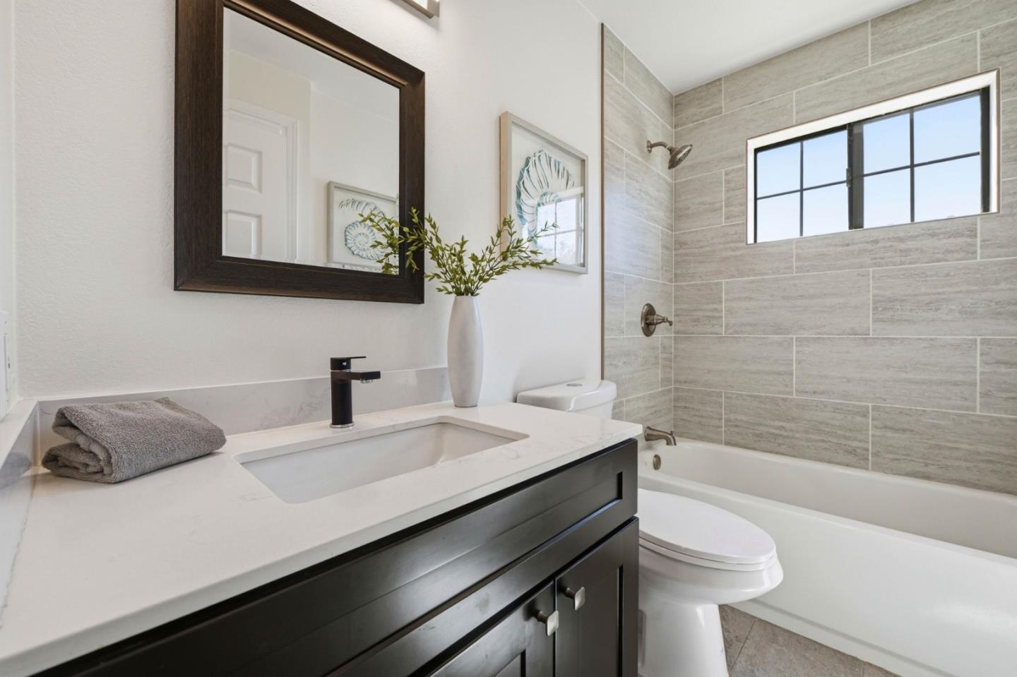 Detail Gallery Image 34 of 47 For 952 Vernie Ct, Cupertino,  CA 95014 - 4 Beds | 3/1 Baths