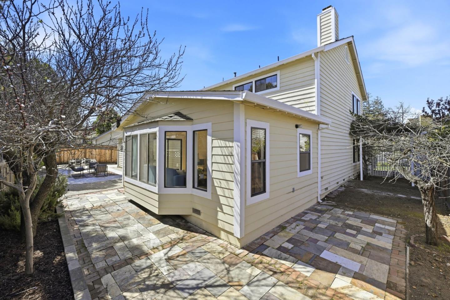 Detail Gallery Image 39 of 47 For 952 Vernie Ct, Cupertino,  CA 95014 - 4 Beds | 3/1 Baths