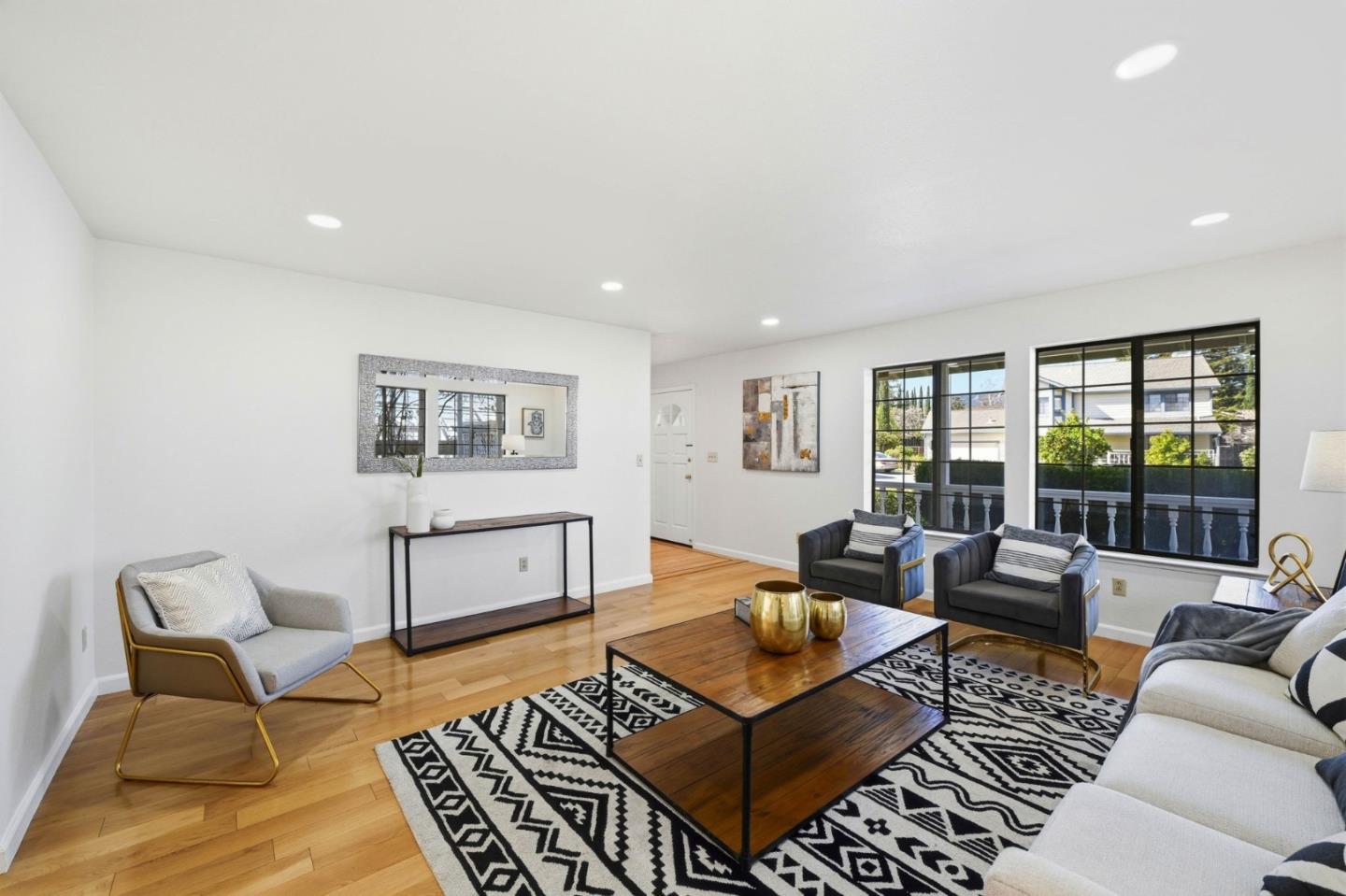 Detail Gallery Image 8 of 47 For 952 Vernie Ct, Cupertino,  CA 95014 - 4 Beds | 3/1 Baths