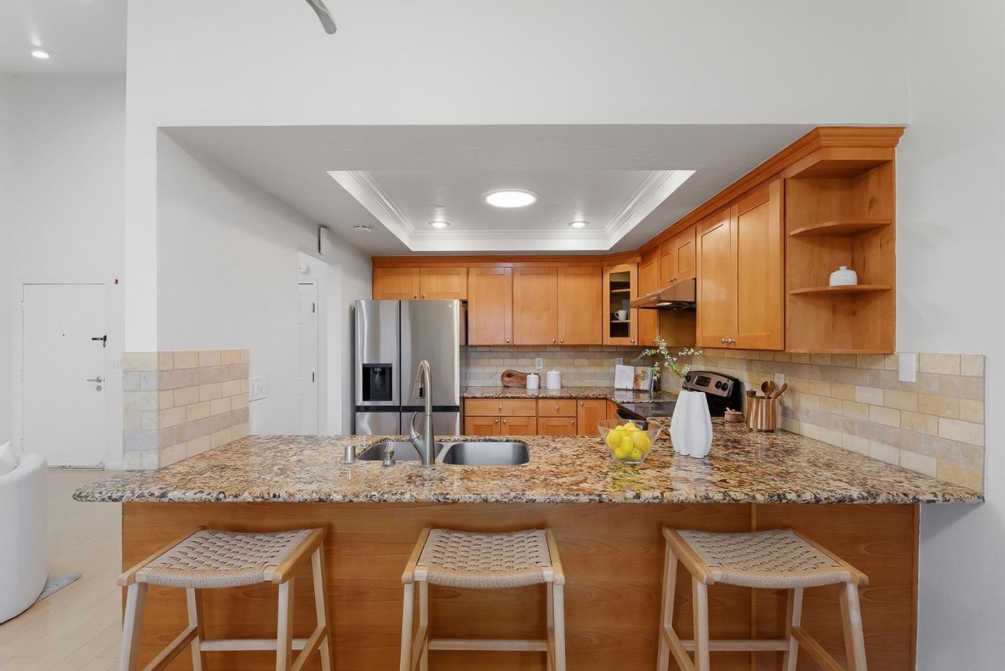 Detail Gallery Image 8 of 22 For 20012 Northcrest Sq, Cupertino,  CA 95014 - 2 Beds | 2 Baths