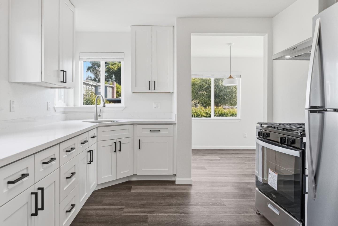 Detail Gallery Image 11 of 25 For 7876 Bancroft Ave, Oakland,  CA 94605 - – Beds | – Baths