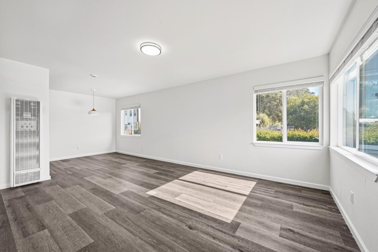 Detail Gallery Image 6 of 25 For 7876 Bancroft Ave, Oakland,  CA 94605 - – Beds | – Baths