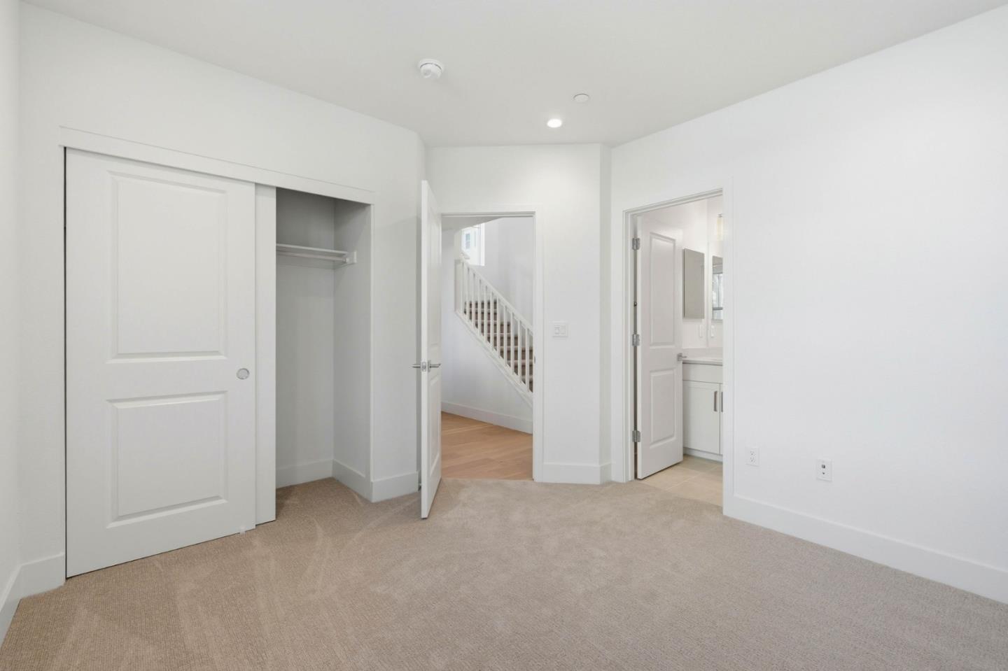 Detail Gallery Image 2 of 16 For 224 Oak Circle, Walnut Creek,  CA 94597 - 4 Beds | 3/1 Baths