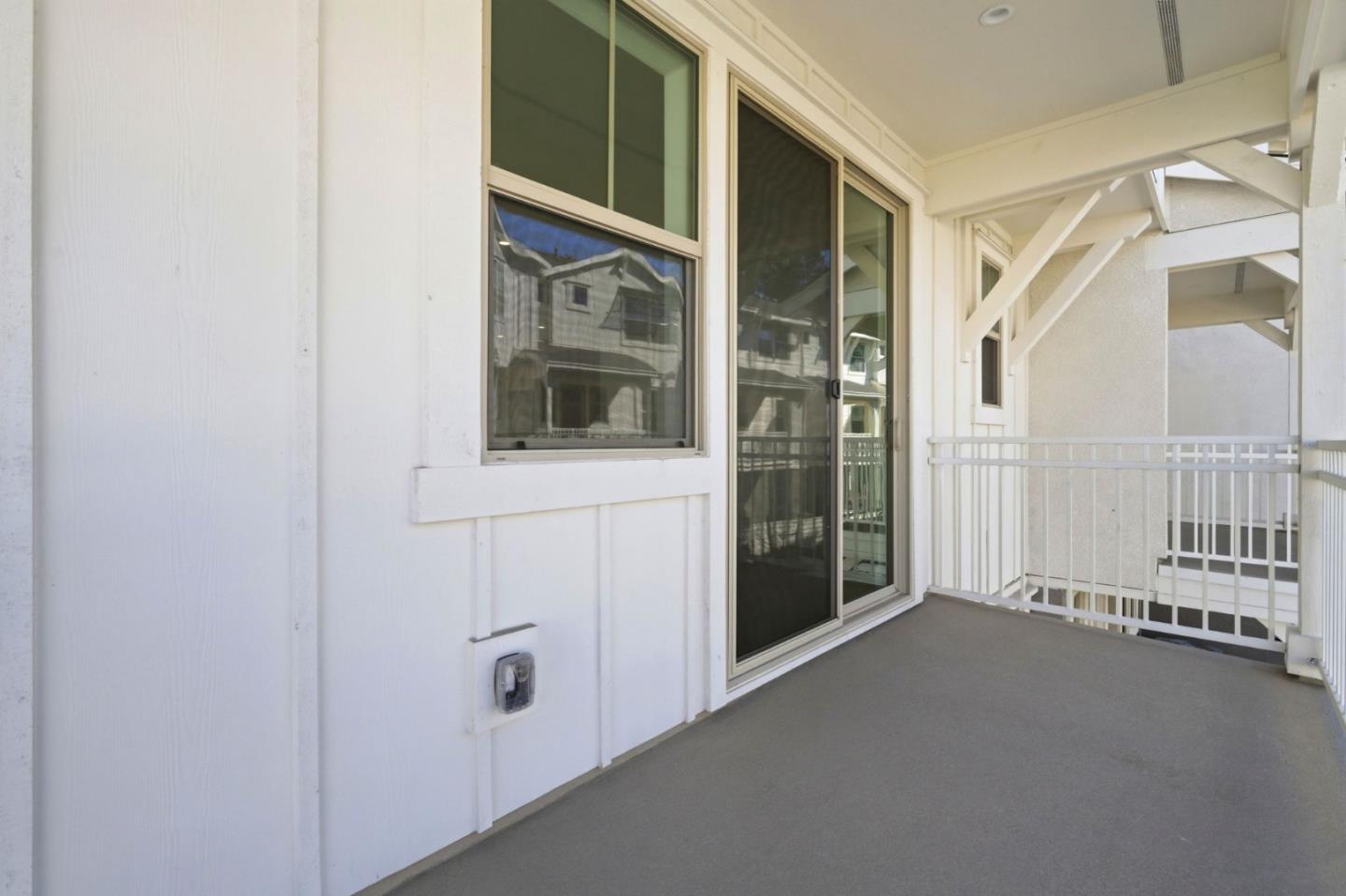 Detail Gallery Image 4 of 16 For 224 Oak Circle, Walnut Creek,  CA 94597 - 4 Beds | 3/1 Baths