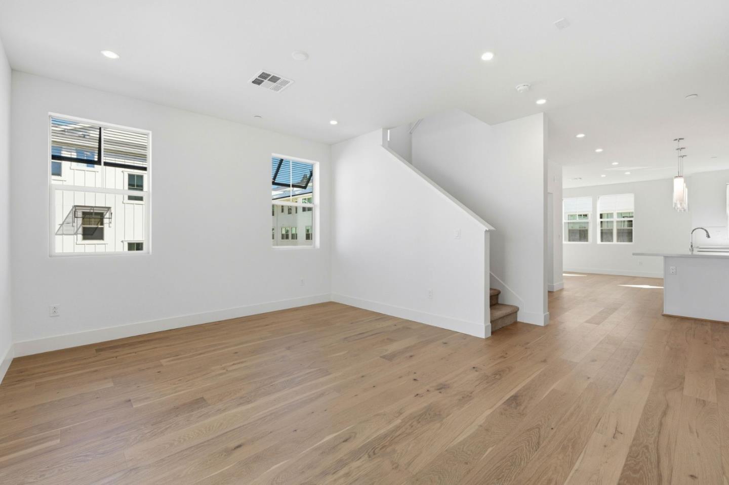 Detail Gallery Image 5 of 16 For 224 Oak Circle, Walnut Creek,  CA 94597 - 4 Beds | 3/1 Baths