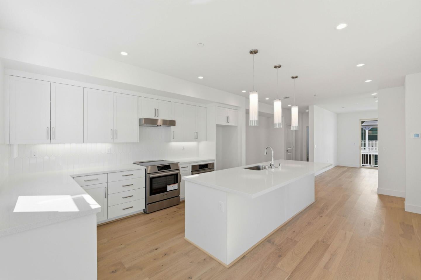 Detail Gallery Image 7 of 16 For 224 Oak Circle, Walnut Creek,  CA 94597 - 4 Beds | 3/1 Baths