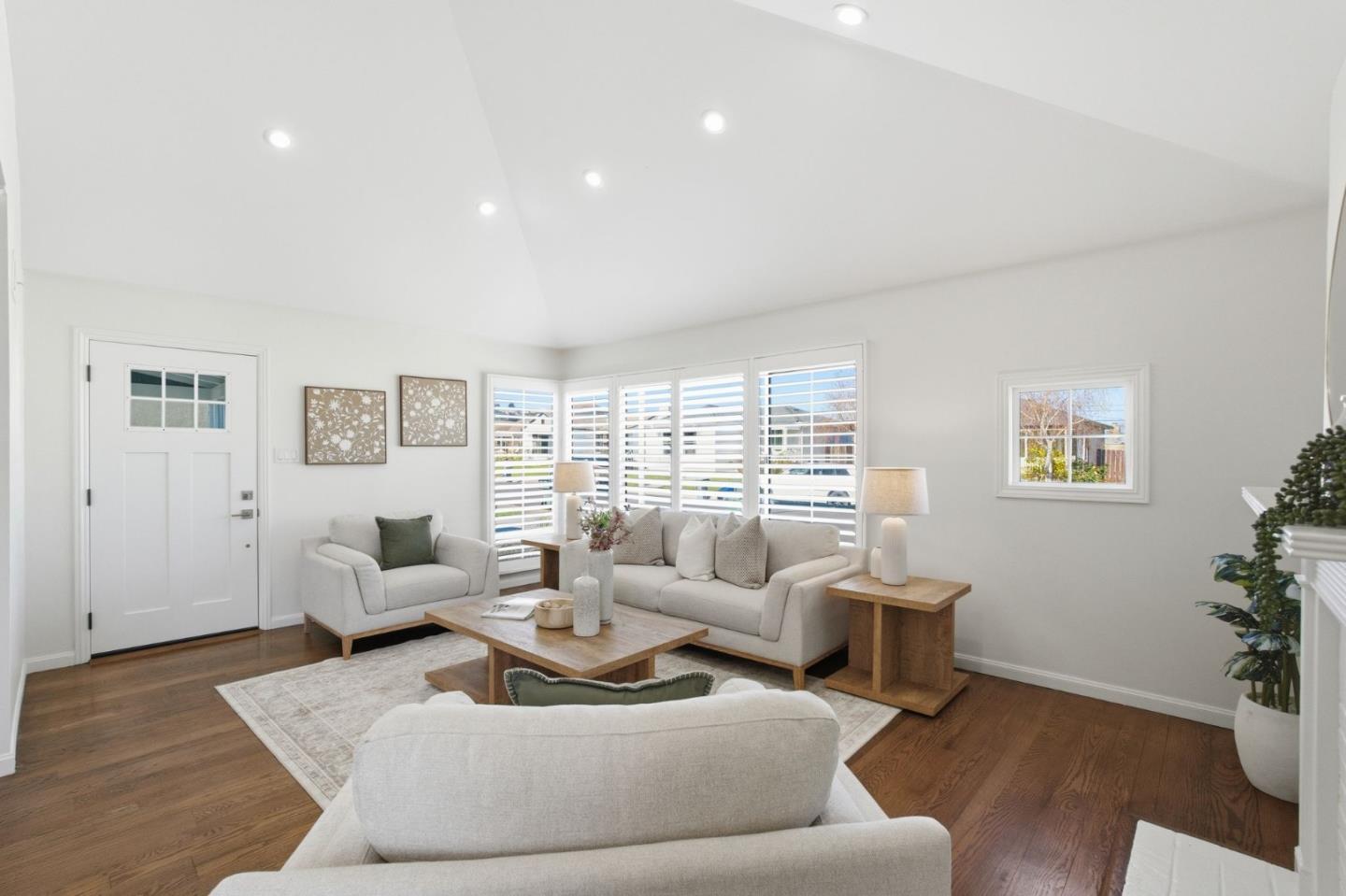 Detail Gallery Image 17 of 43 For 207 Rockwood Dr, South San Francisco,  CA 94080 - 3 Beds | 2 Baths