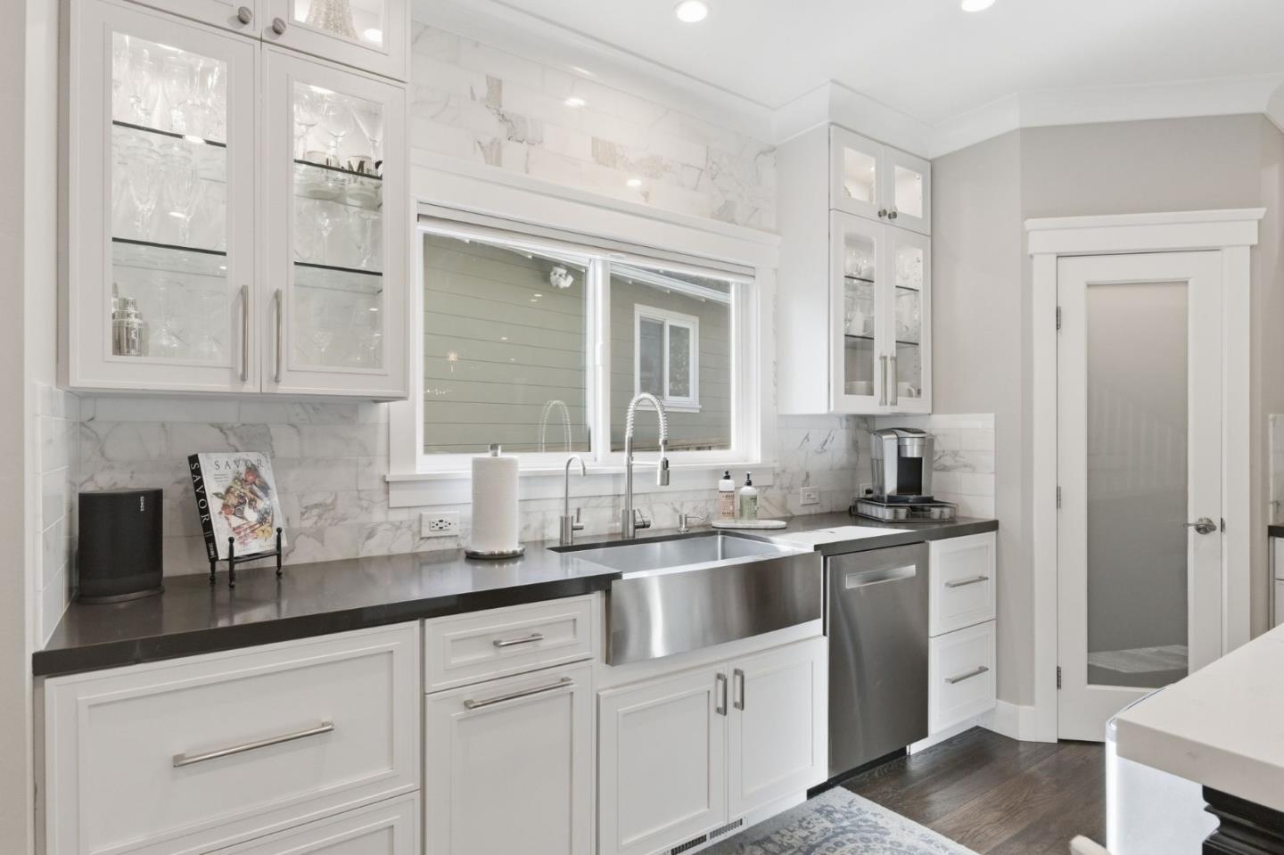 Detail Gallery Image 16 of 39 For 2349 Eaton, San Carlos,  CA 94070 - 4 Beds | 4/1 Baths