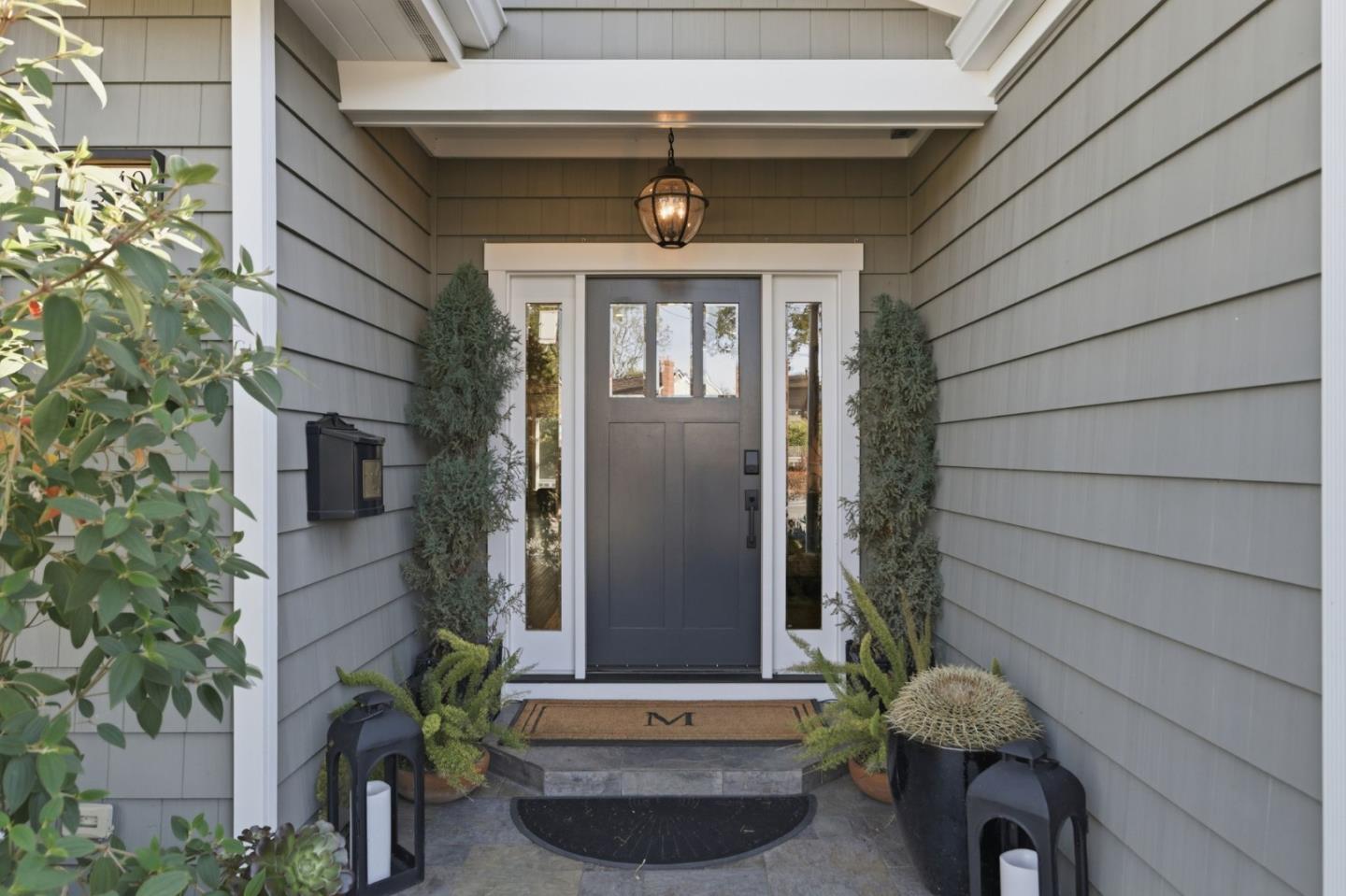 Detail Gallery Image 2 of 39 For 2349 Eaton, San Carlos,  CA 94070 - 4 Beds | 4/1 Baths