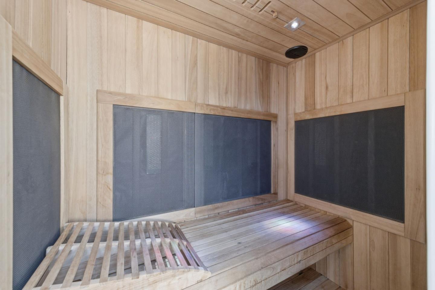 Detail Gallery Image 22 of 39 For 2349 Eaton, San Carlos,  CA 94070 - 4 Beds | 4/1 Baths