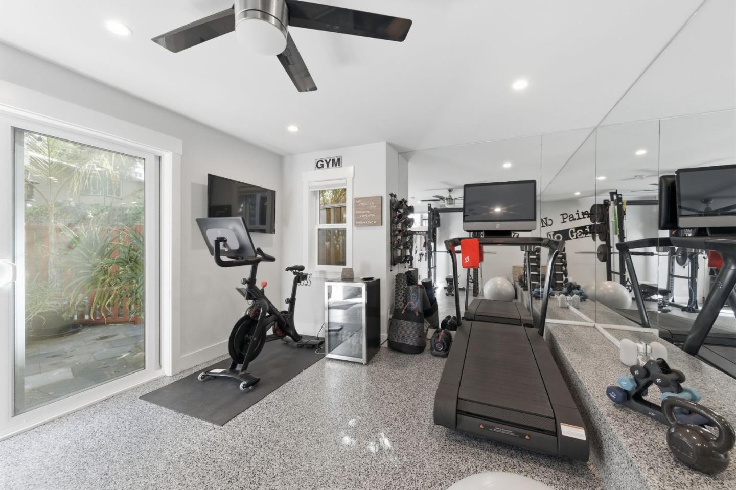 Detail Gallery Image 29 of 39 For 2349 Eaton, San Carlos,  CA 94070 - 4 Beds | 4/1 Baths