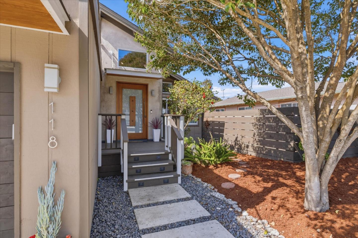 Detail Gallery Image 16 of 56 For 118 Sea Terrace Way, Aptos,  CA 95003 - 3 Beds | 2 Baths