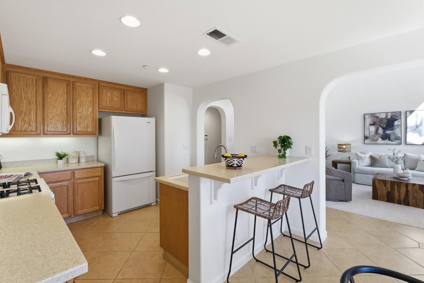 Detail Gallery Image 12 of 40 For 3537 Michelangelo Dr, San Jose,  CA 95135 - 3 Beds | 2/1 Baths