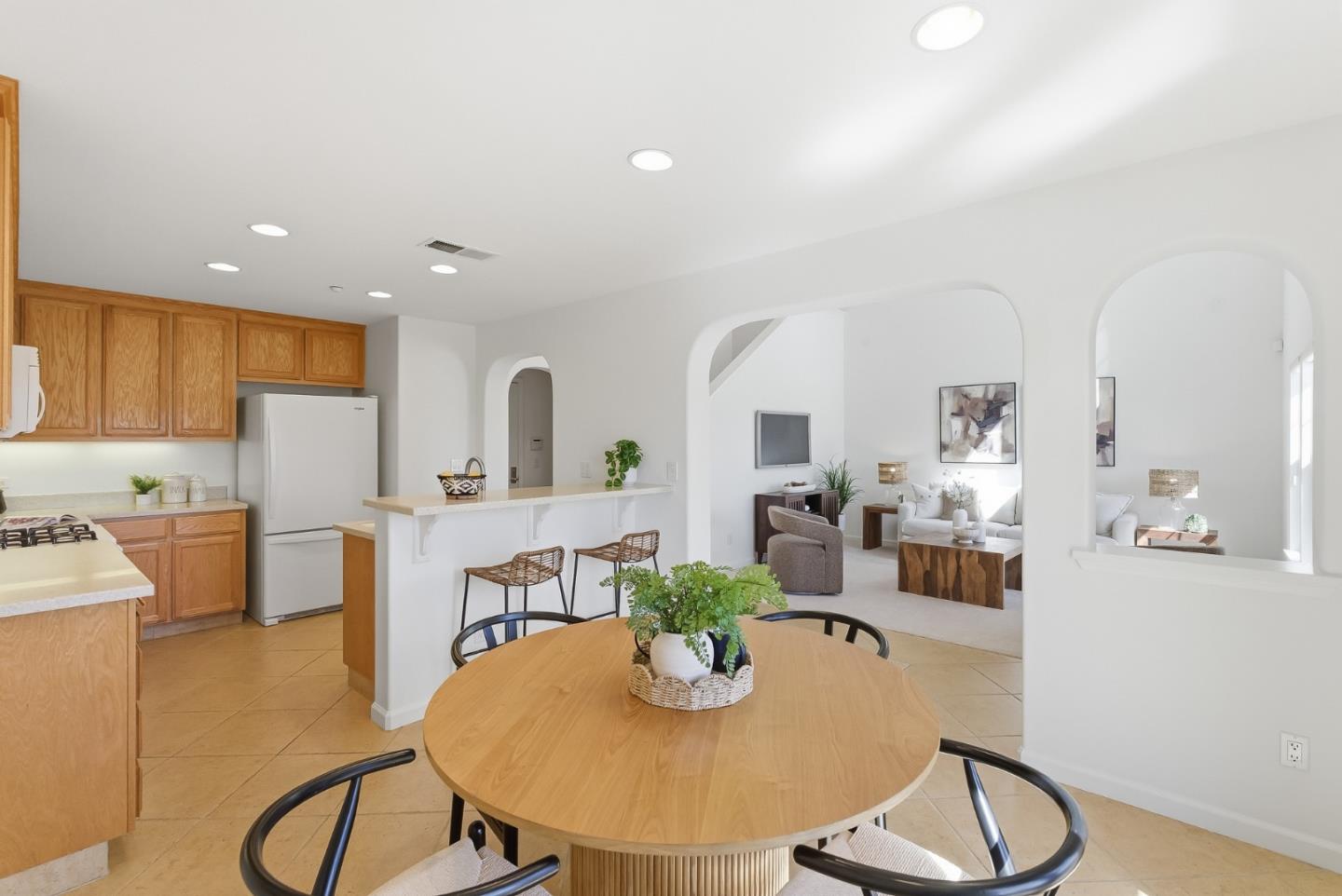 Detail Gallery Image 15 of 40 For 3537 Michelangelo Dr, San Jose,  CA 95135 - 3 Beds | 2/1 Baths