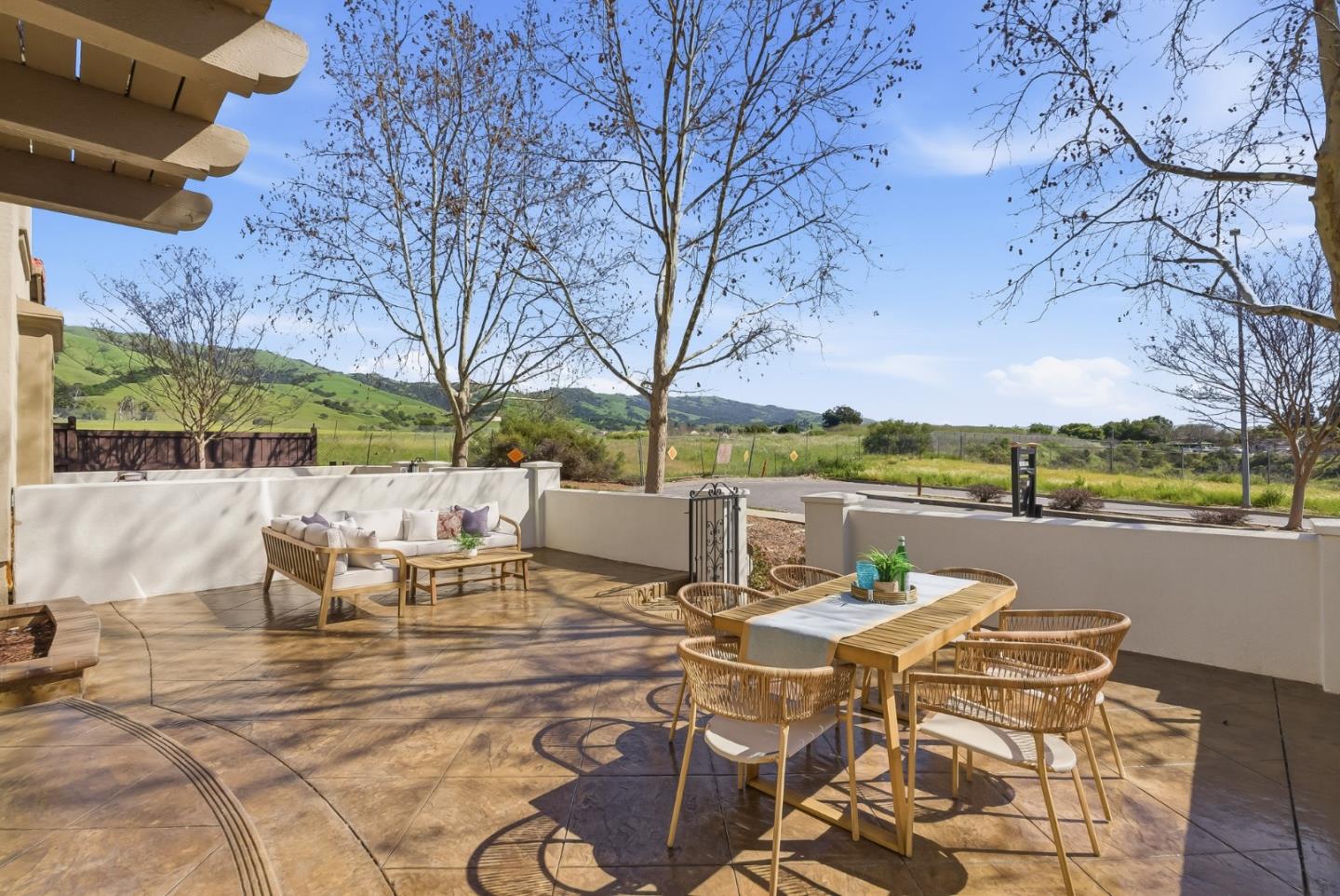 Detail Gallery Image 32 of 40 For 3537 Michelangelo Dr, San Jose,  CA 95135 - 3 Beds | 2/1 Baths