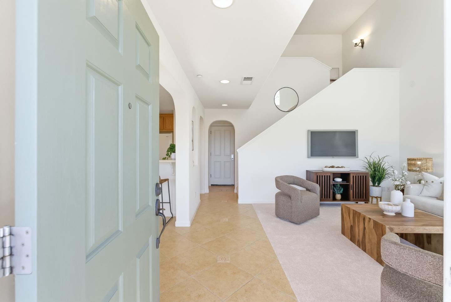 Detail Gallery Image 5 of 40 For 3537 Michelangelo Dr, San Jose,  CA 95135 - 3 Beds | 2/1 Baths