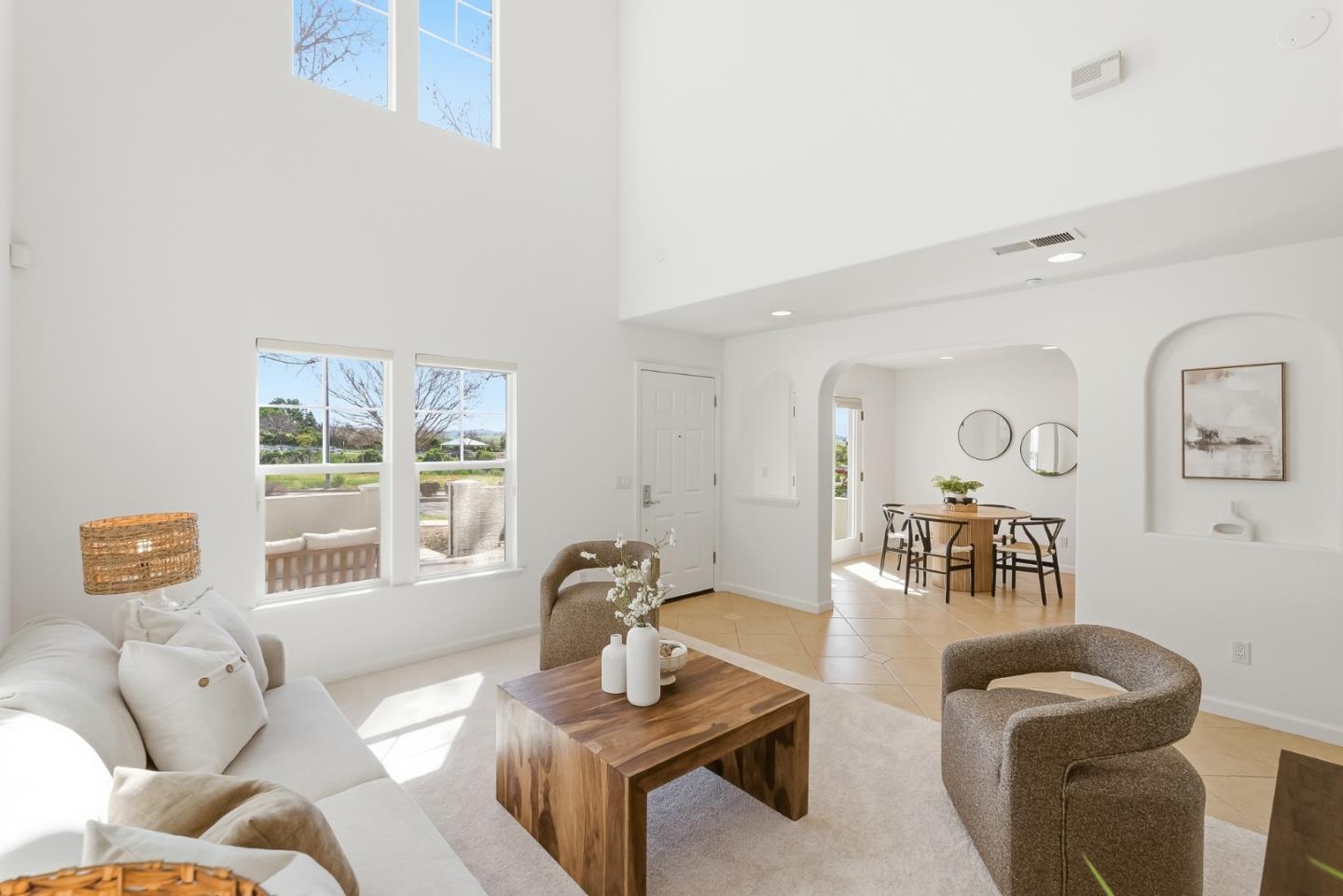 Detail Gallery Image 7 of 40 For 3537 Michelangelo Dr, San Jose,  CA 95135 - 3 Beds | 2/1 Baths