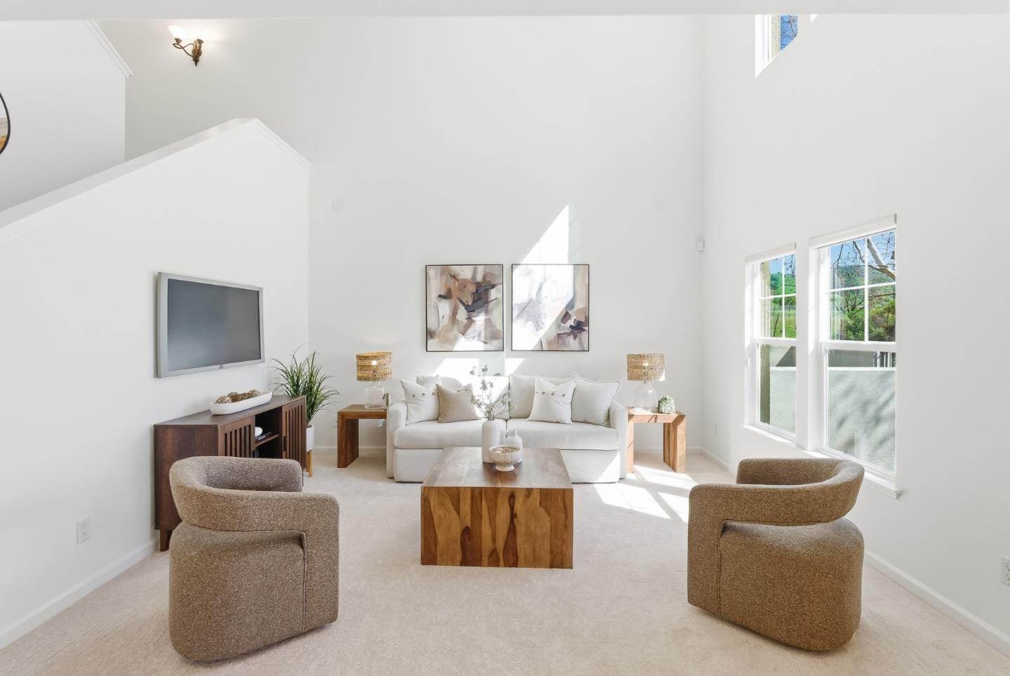 Detail Gallery Image 9 of 40 For 3537 Michelangelo Dr, San Jose,  CA 95135 - 3 Beds | 2/1 Baths