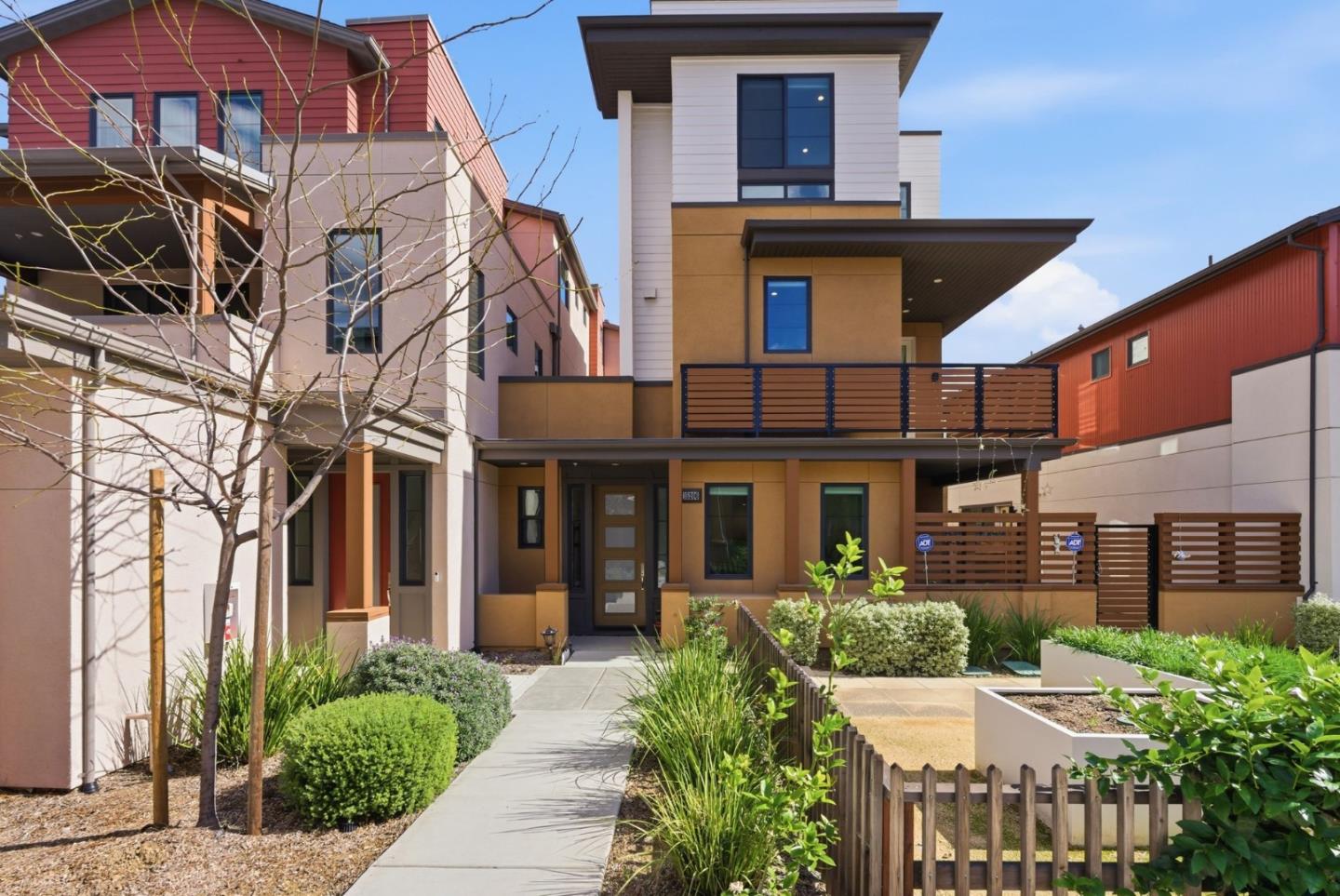 Detail Gallery Image 3 of 50 For 15206 Watkins Dr, Los Gatos,  CA 95032 - 3 Beds | 2/1 Baths