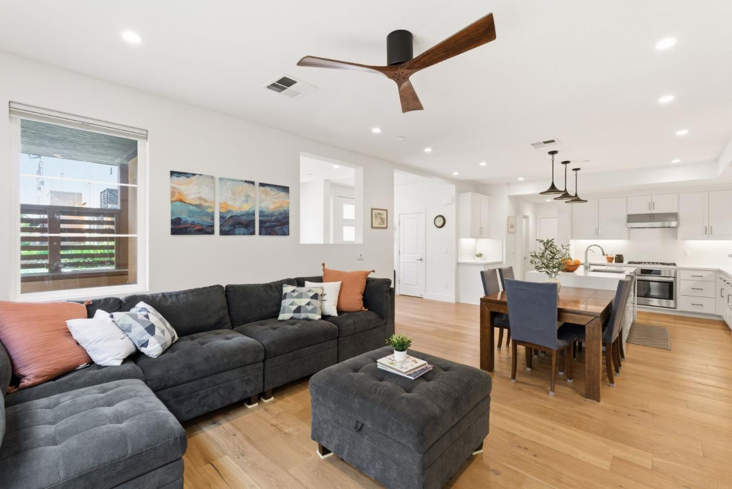 Detail Gallery Image 6 of 50 For 15206 Watkins Dr, Los Gatos,  CA 95032 - 3 Beds | 2/1 Baths