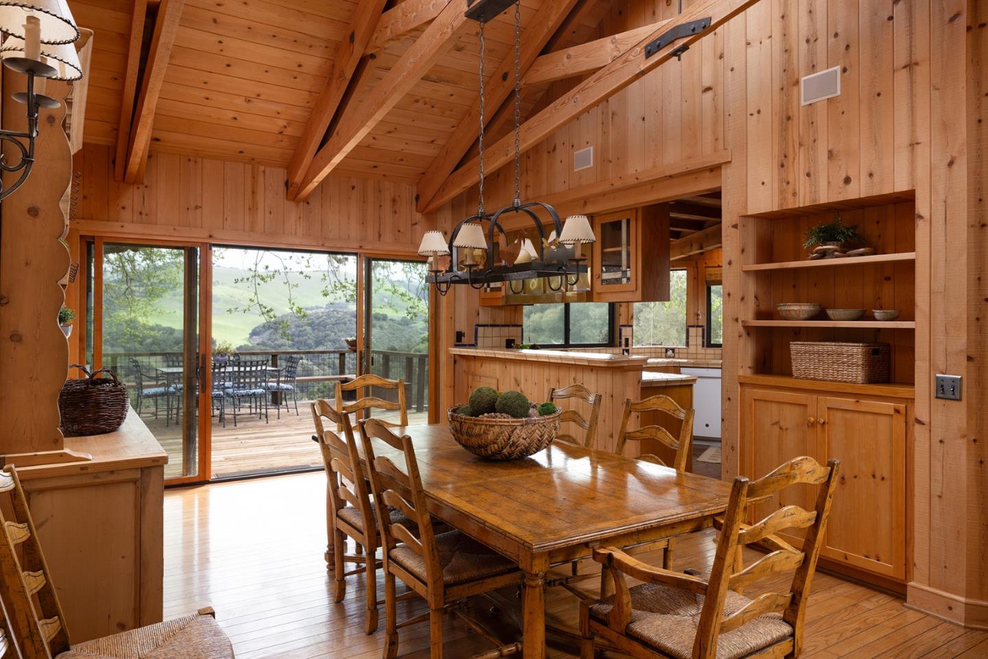 Detail Gallery Image 10 of 42 For 17094 Cachagua Rd, Carmel Valley,  CA 93924 - 5 Beds | 5/1 Baths