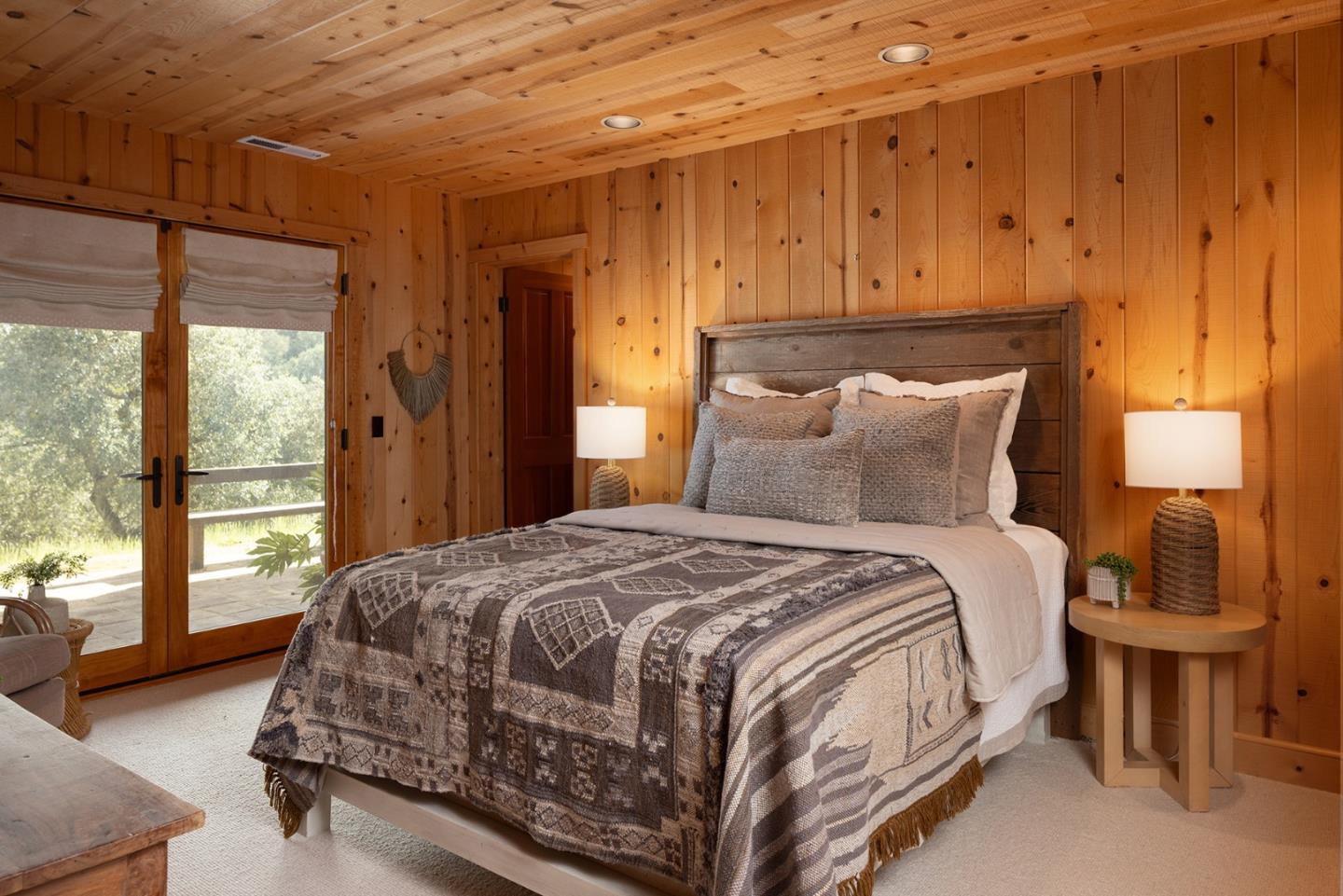 Detail Gallery Image 27 of 42 For 17094 Cachagua Rd, Carmel Valley,  CA 93924 - 5 Beds | 5/1 Baths