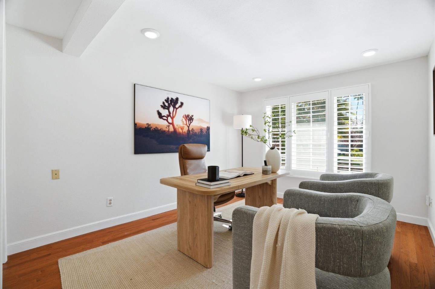 Detail Gallery Image 31 of 53 For 1315 Bright Oaks Ct, Los Altos,  CA 94024 - 5 Beds | 3 Baths