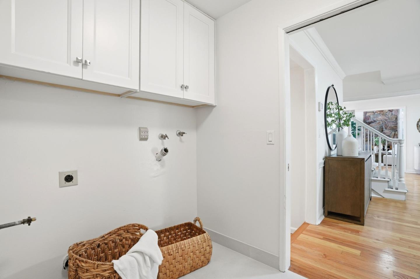 Detail Gallery Image 35 of 53 For 1315 Bright Oaks Ct, Los Altos,  CA 94024 - 5 Beds | 3 Baths